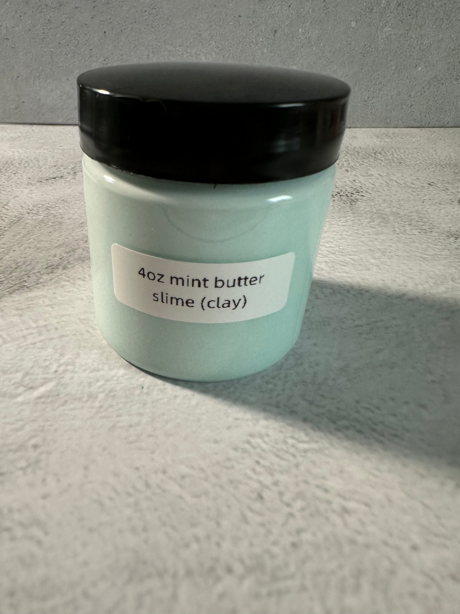 4oz clay/snow