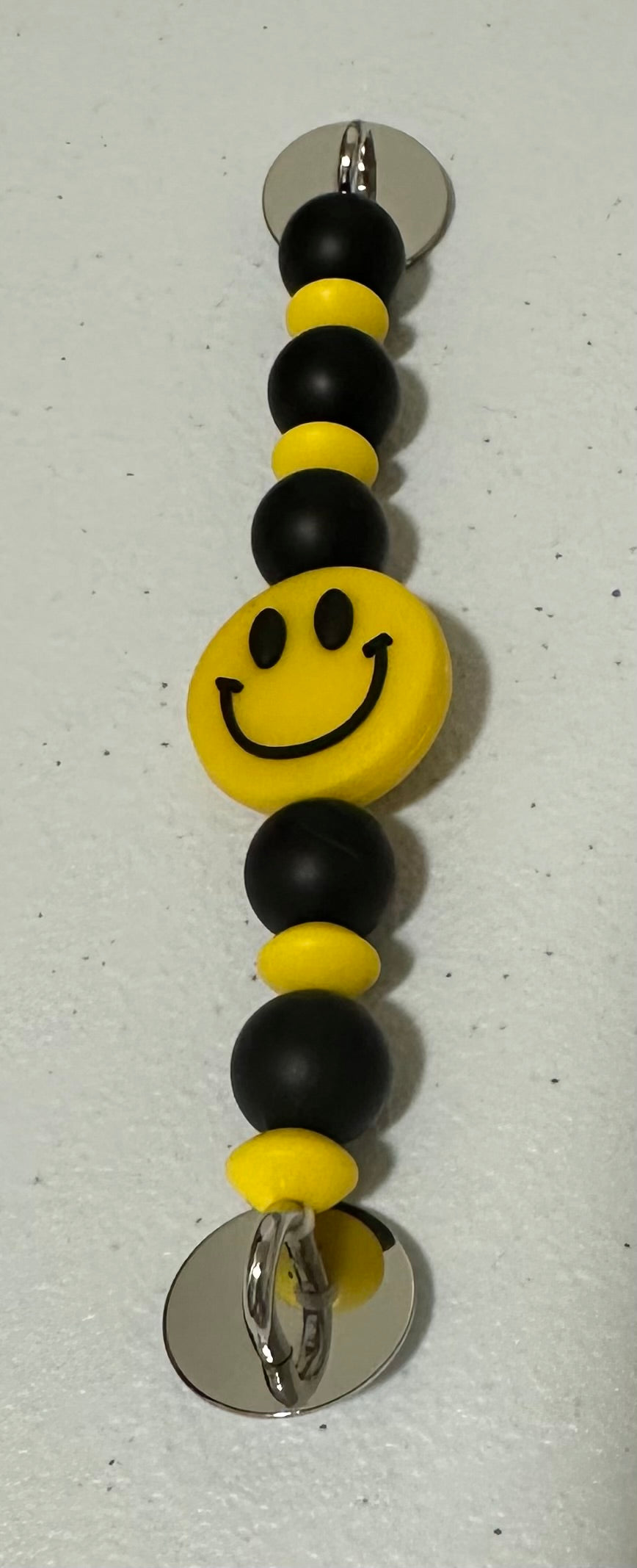 Phone/kindle handle